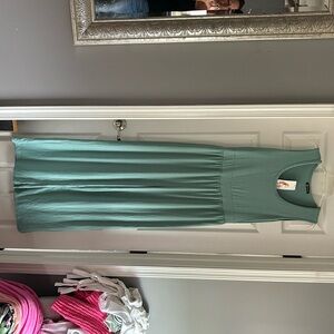 Women’s sleeveless jumpsuit